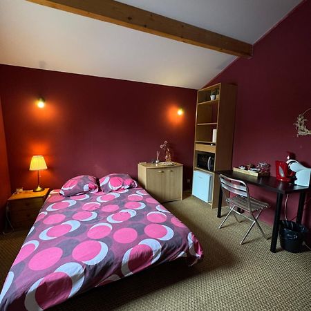 La Petite Maison Chez Jp Chassieu Luaran gambar