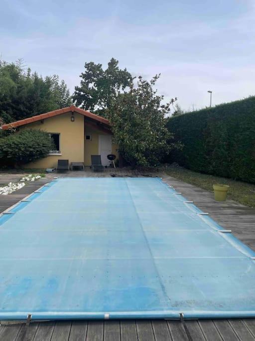 La Petite Maison Chez Jp Chassieu Luaran gambar